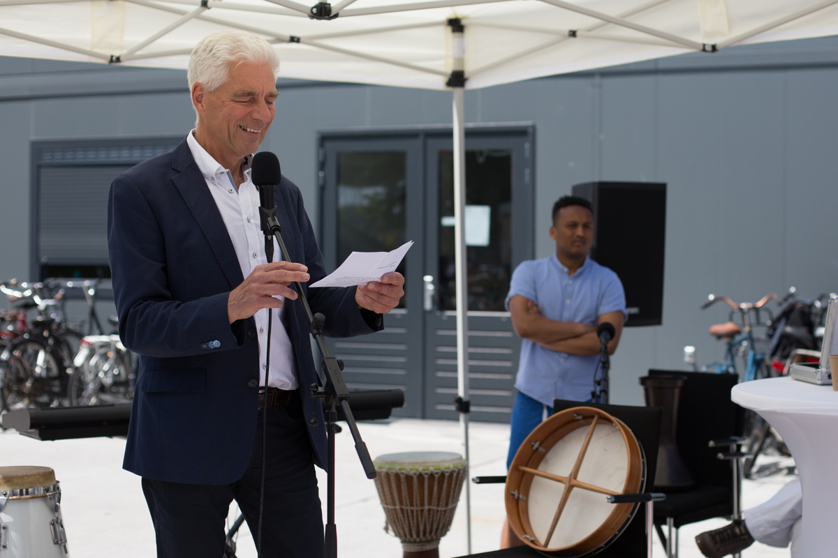 Gasthuis opening foto Rezien 30